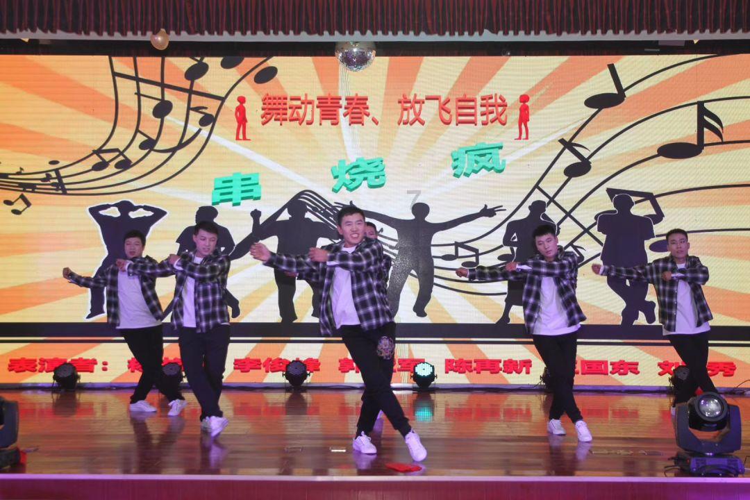 小鸡庄园正确答案2023.10.13游戏画面
